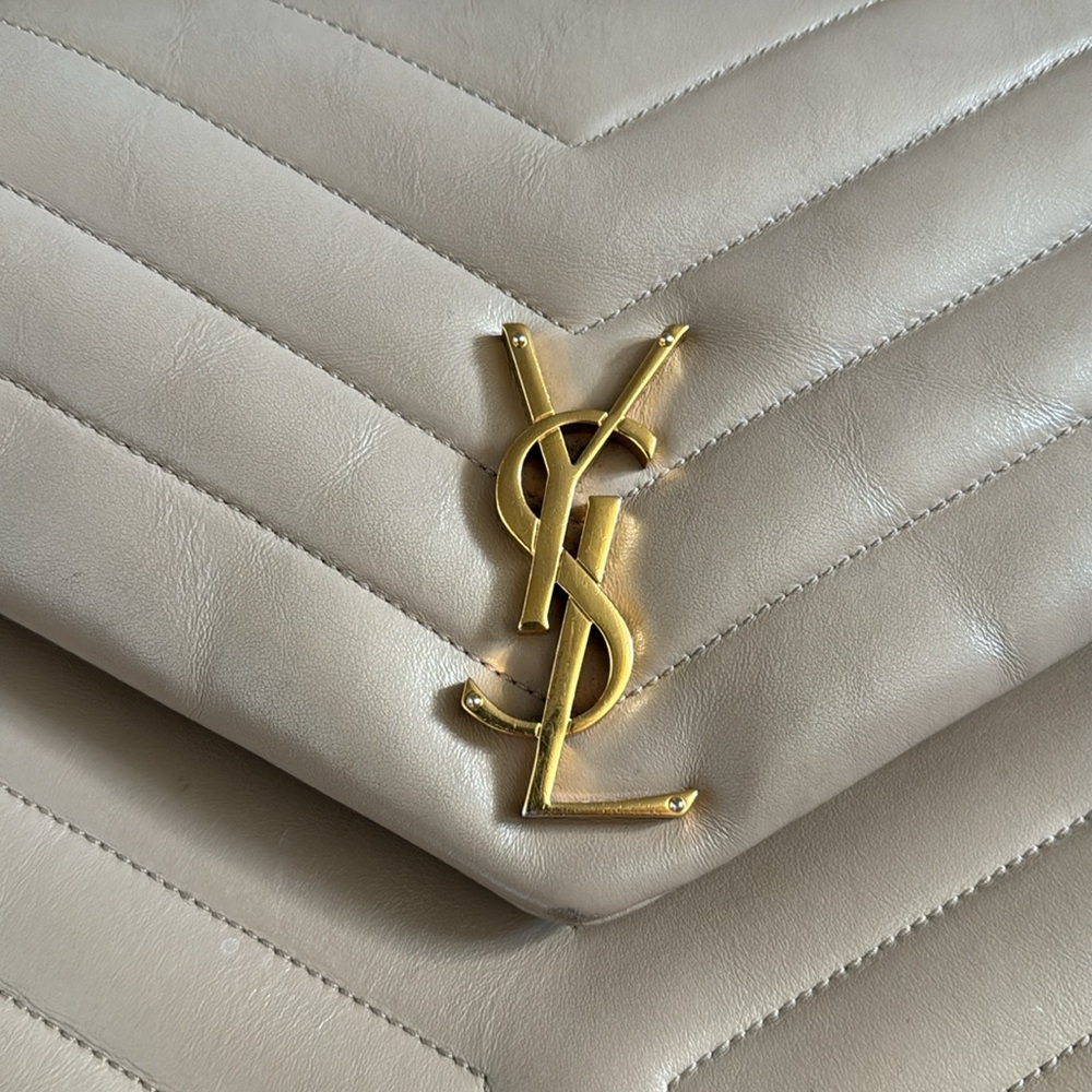 YSL LOU LOU MEDIUM BEIGE QUILTED LEATHER - Picture 2 of 9